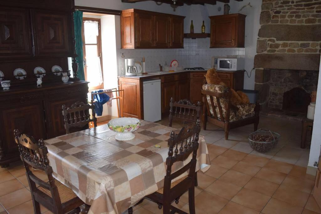 La Foret Auvray - Maison De Campagne Putanges Buitenkant foto